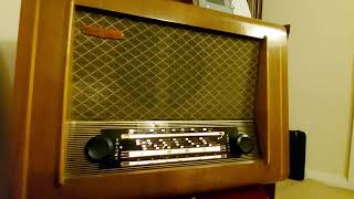 The Jam  Eton Rifles  70s Sounds  70 year old Pye valve radio [upl. by Enaek]