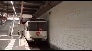 Metro de Barcelona TMB series 2100 UT 2157 Blanquito Entrando a Trinitat Nova L4 trenesespaña [upl. by Laohcin]