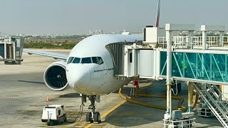 🇵🇰🇦🇪EMIRATES BUSINESS CLASS TRIP REPORT  KARACHI TO DUBAI  EK601  B777300ER  A6ENB [upl. by Airdnahc]