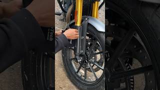 Triumph scrambler 400x fork seal cover triumph400 triumphscrambler triumph scrambler400x [upl. by Dafodil707]