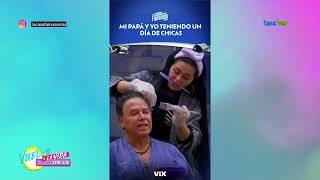 Gomita siendo de equipo contrario ayuda a Mario Bezares a teñirse el cabello [upl. by Asirap]