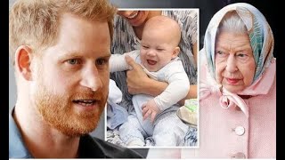 Le baptême de Archie le fils de Harry et Meghan Markle fait encore couler beaucoup dencre [upl. by Esiled]