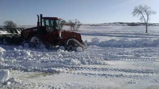 485 Quadtrac pushing snow [upl. by Jacynth]