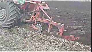 IMT 558 amp 7572 duboko oranje  deep plowing 2013 [upl. by Torhert]