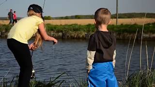 Kinder Angeln  Kids Fishing [upl. by Veneaux]