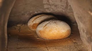 Baking Bread in the Earthen Oven Part 2  18th Century Cooking Series [upl. by Neela]