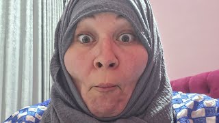 BIRNENFORM 🤣🤣🤣 ÄgyptenVlogFamilie überträgt einen Livestream [upl. by Enohs806]