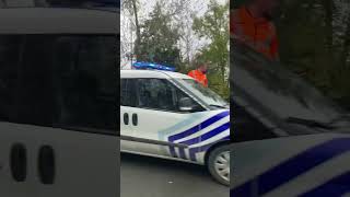 Politie Spoorkin met spoed in Veurne [upl. by Akoek]