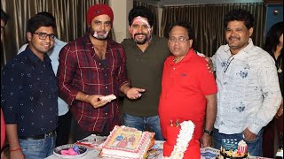 Sarvagun Sampana ke shooting par hi cake cut kiya gaya birthday birthdaycelebration [upl. by Morganne]