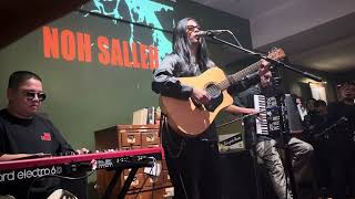 Noh Salleh  Biar Seribu Acoustic Live at The Gunslinger’s Hop Jakarta 3092024 [upl. by Nonohcle]