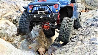 RC카 Traction Hobby Founder Jeep Rock Climbing Adventure [upl. by Paugh]