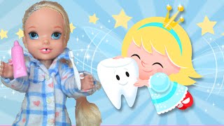 Elsa and Anna Toddlers Dentist  Tooth Fairy First Wiggly Tooth Dolls  Ep 63  Toys In Action [upl. by Ettener]