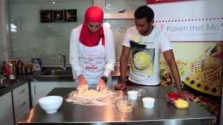 Koken met Mo Academy  Recept Mini calzones [upl. by Arral930]