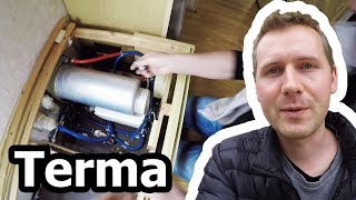 Terma w Przyczepie Kempingowej  Wymieniamy Króciec i Testujemy Instalację Wodną Vlog 69 [upl. by Nnylidnarb]