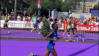 ViennaMarathon winner 2021 Äthiopier Derara Hurisa gewinnt WienMarathon 2021 [upl. by Annahgiel440]