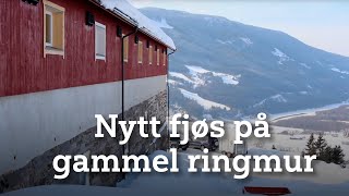 Nytt fjøs på gammel ringmur [upl. by Rumery922]