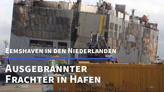 Ausgebrannter Autofrachter in Hafen an der Emsmündung gebracht  AFP [upl. by Yde]