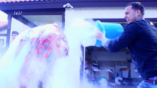 BAKING SODA AND VINEGAR PRANK [upl. by Atilemrac]