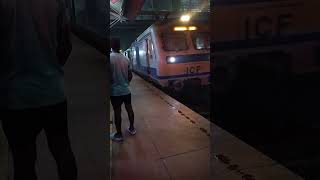 Thawe siwan demu express arrived on Siwan railway station shorts trending alp viralvideo dream [upl. by Tharp416]