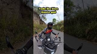 Un 💀sino al volante 😨😠😠 shortviral viajoenmoto moteros honda biker [upl. by Yarazed]