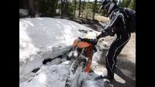 the TUGGER strap frontrear selfrescue KTM 450 EXCR stuck in the snow [upl. by Mil291]