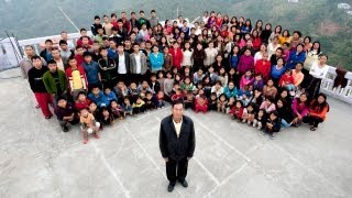 One Of The Biggest Families In The World 181 People Under One Roof in India [upl. by Olympia]