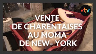 Vente de charentaises au MoMA de New York [upl. by Ayaros51]