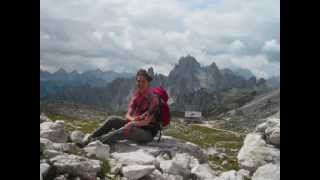 Sentiero 104 dal Rifugio Auronzo al Rifugio Pian Cengia [upl. by Ennyrb21]