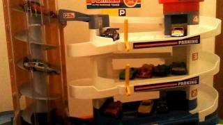 Tomica  Parking Garage  2011  Toys R Us Exclusive US Release [upl. by Lenna353]