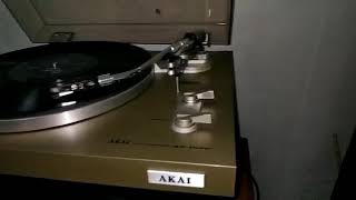 Akai AP1000 turntable pemutar piringan hitan [upl. by Nevuer]