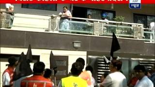 Kingfisher airlines employees protest outside of Kohlis home [upl. by Smart]