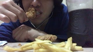 MUKBANG comiendo KFC hot wings con papas fritas y Coca Cola 🍗 🥤 [upl. by Rafael]