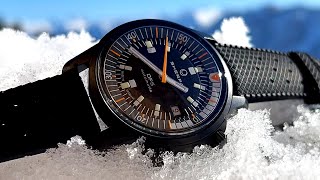 Die EINZIGE Uhr der Welt mit KompressorKrone  OutdoorREVIEW [upl. by Bartosch]