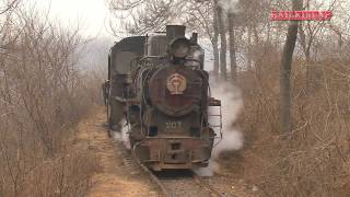 0023 Xingyang Brickworks Railway Clay Train 河南省建材廠鉄路（滎陽市） [upl. by Lajes]