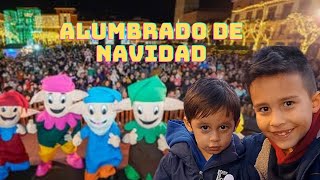 alumbrado de Navidad en la plaza mayor de Torrejón con los guachis [upl. by Greenebaum]