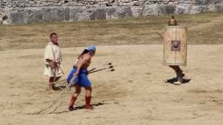 3 Gladiatorenspiele Carnuntum 2013  RETIARIUS gegen SECUTOR [upl. by Lutim]