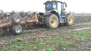 JCB Fastrac 4220 Plowing in the rain [upl. by Ganny]