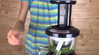 Slowstar SW2000 Demonstration Juicing Green Vegetables [upl. by Inalaehon47]