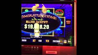 Casino Pokies big win Jackpot win How to win a jackpot Crown casino [upl. by Akimihs]