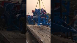 Doger industry ki thresher loding [upl. by Adamson]