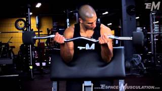 Curl au Larry Scott barre EZ en Supination  Exercice de Musculation Biceps [upl. by Akers]