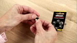 Oticon Intiga i IIC changing battery [upl. by Aryam]