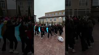 Yabancı okular vs biz viralshort keşfet okul tiktokvideo akım öneçıkardance americanschool [upl. by Verine]