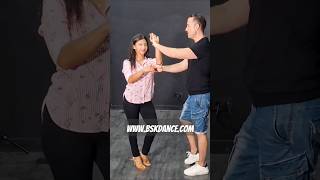 Clases De Bachata en Carabanchel Madrid TODOS LOS NIVELES bachatamadrid clasesdebachata [upl. by Llerrom]