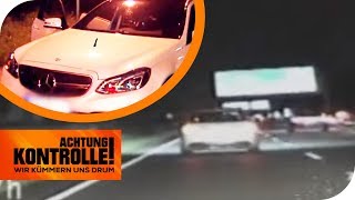 3 Monate Fahrverbot MercedesRaser schießt über die Autobahn  Achtung Kontrolle  kabel eins [upl. by Boswell181]