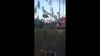 Landsverk L58 lastar Volvo N88 [upl. by Oakes]