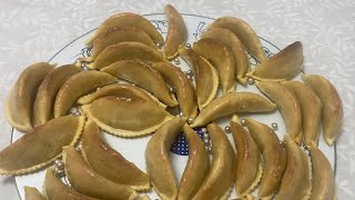 Recette traditionnelle des cornes de gazelle marocaine [upl. by Nevsa311]