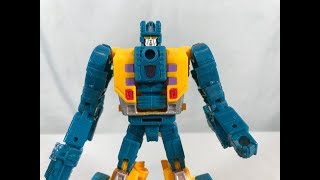 Transformers Power of the Primes Deluxe Class Sinnertwin Review [upl. by Notgnihsaw]