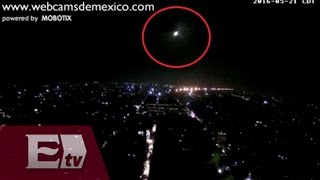 Asombra a poblanos paso de meteorito Yazmín Jalil [upl. by Neerual37]