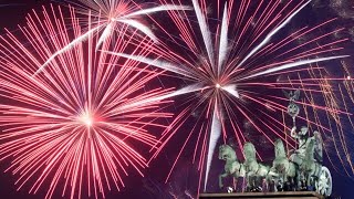 Zehntausende Partygäste am Brandenburger Tor erwartet [upl. by Purity306]